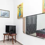 Апартаменты 2 Bedroom Cozy In Трогир