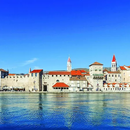 Apartment Awesome In With Kitchen Trogir