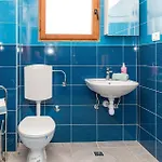公寓 2 Bedroom Cozy In *