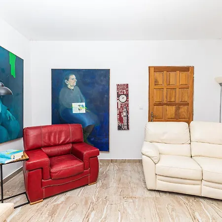 Cozy Apartment In Trogir With Wifi Appartement